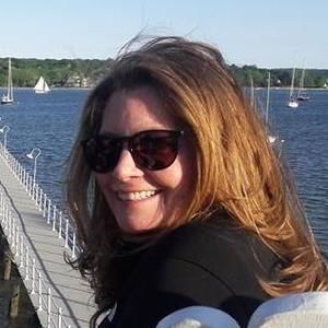 Meet your Posher, Regina garry